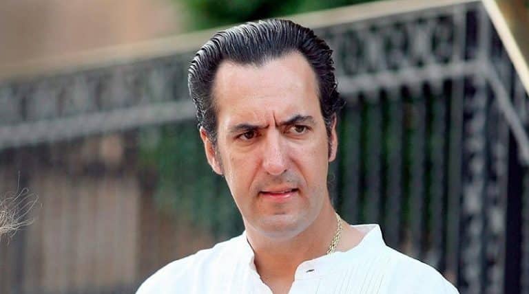 Jaime de Marichalar, muy elegante, disfruta de Ibiza
