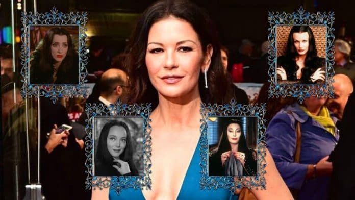 Catherine Zeta Jones y otras actrices haciendo de Morticia Addams