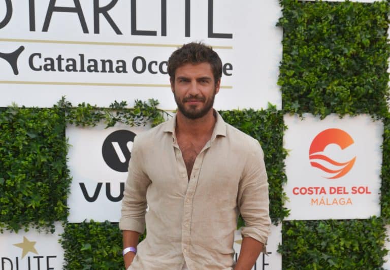 ¿Quién es Maxi Iglesias, el hombre que ha enamorado a Stephanie Cayo?