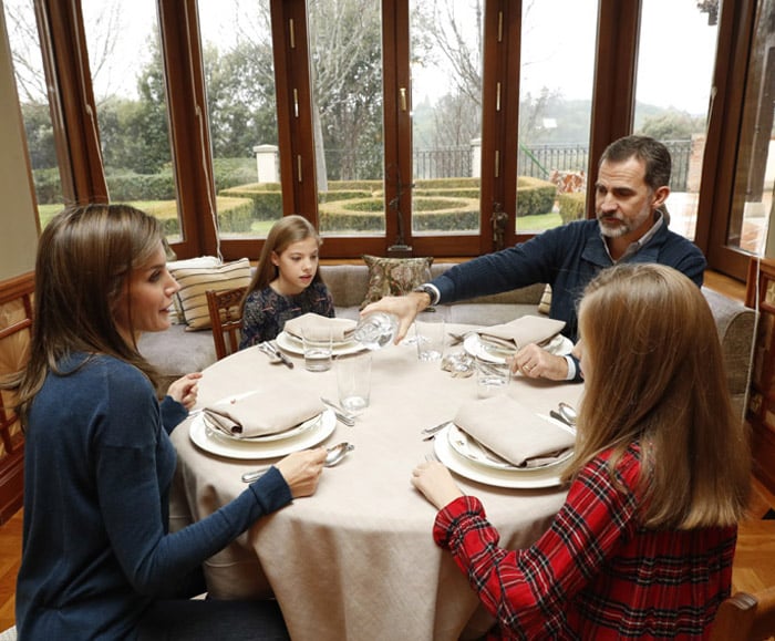 La Princesa Leonor desobedecerá a la Reina Letizia en Gales en las comidas