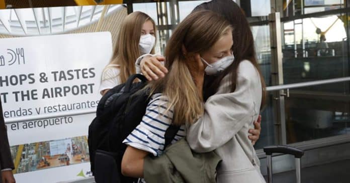 leonor-sofia-reyes-despedida-aeropuerto