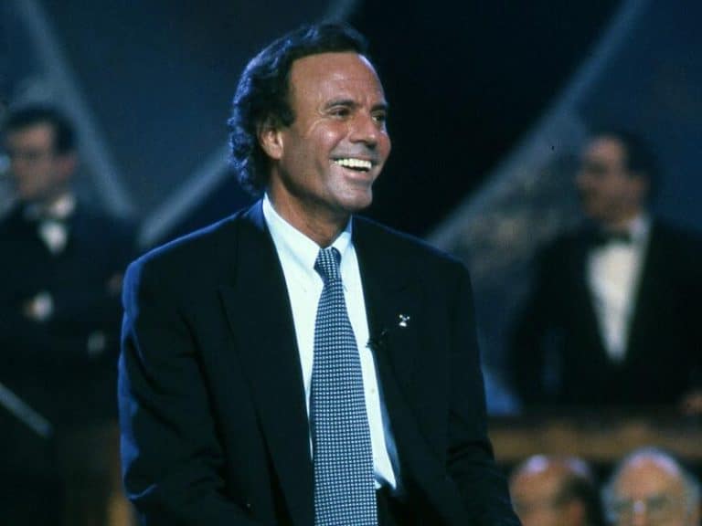 Reaparece Julio Iglesias y explica por qué ha estado en paradero desconocido tanto tiempo