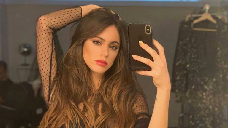 El impresionante look multicolor que Gucci creó para Tini Stoessel