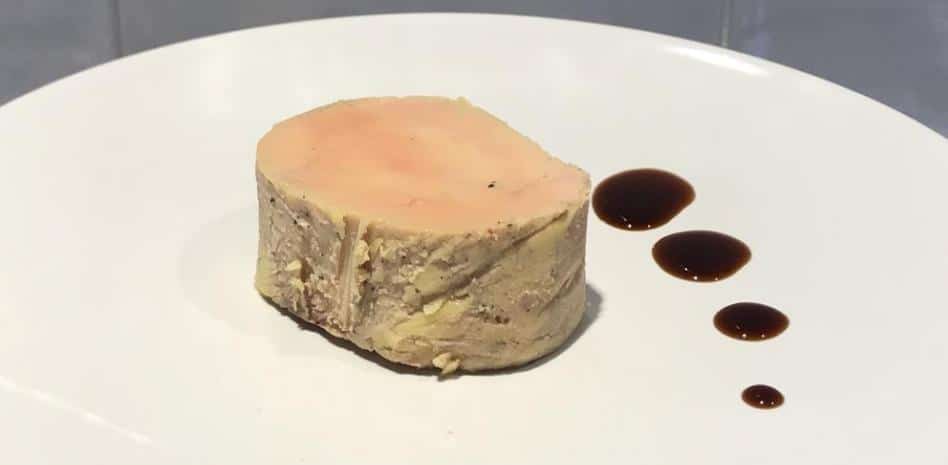 La receta de Masterchef Celebrity: Royal de liebre, foie, setas frescas, remolacha y aire de cacao