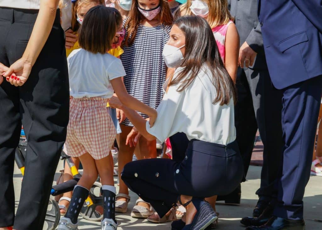 La Reina Letizia: ¡En el colegio sin Leonor!