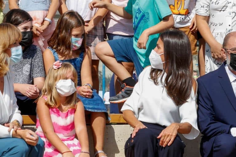 La Reina Letizia: ¡En el colegio sin Leonor!