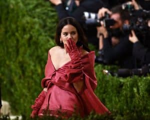 Rosalía, Billie Eilish y Kendall Jenner hacen olvidar a las grandes ausencias de la Gala MET 2021