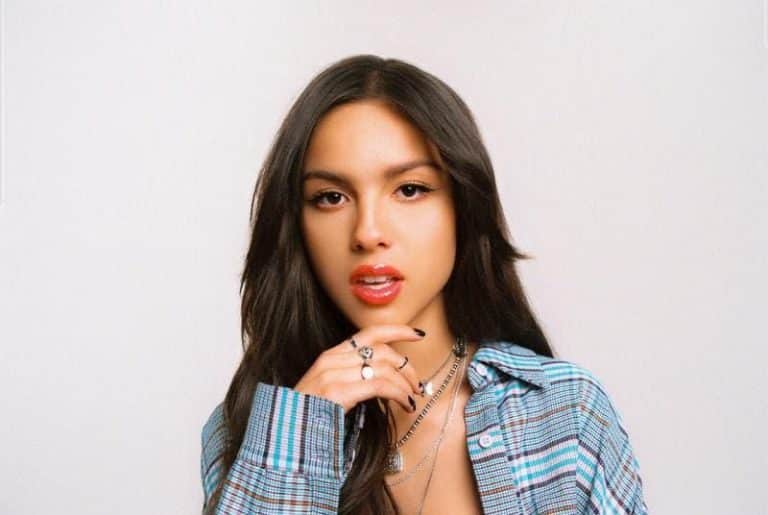 Olivia Rodrigo arrasa en los VMA’s: ¿La nueva sustituta de Taylor Swift?