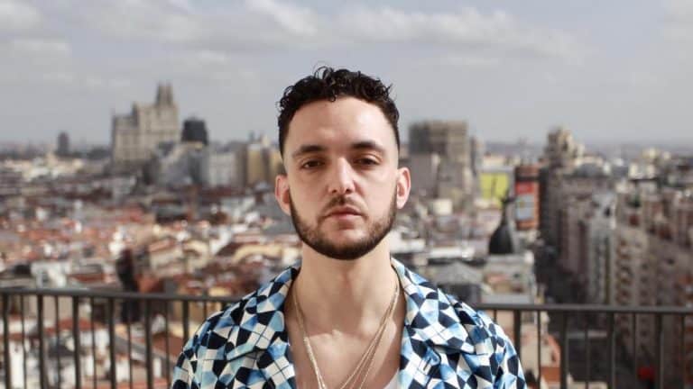 C. Tangana saca una colección con Bershka y las redes se mofan de su estilo
