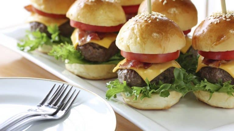 Carrefour tiene las mejores mini hamburguesas congeladas para aperitivo