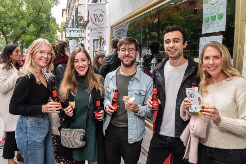 La tapa española se reinventa en más de 100 bares en Lavapiés con Tapapiés