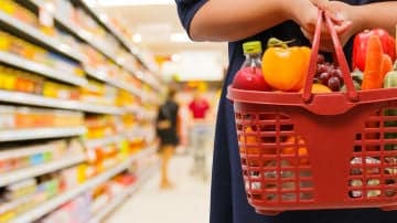 OCU: La comida sube de precio. Cómo comprar en el super más barato