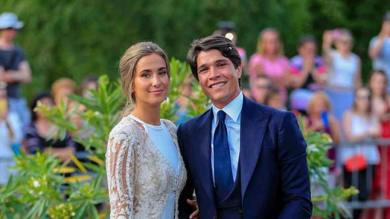 Laura Fa, Raquel Bollo o Pablo Castellano lucen sonrisa a un precio de black friday