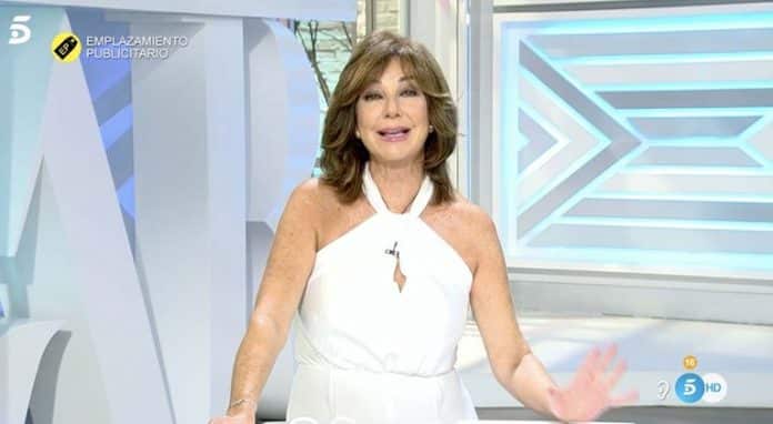 Ana Rosa Quintana y el blanco, su color talismán. Estos son los looks para sus momentos más importantes Ana Rosa Quintana y el blanco, su color talismán. Estos son los looks para sus momentos más importantes