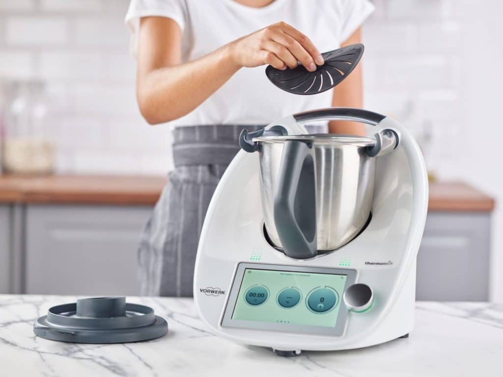 Lidl advierte que cambia su app de robot de cocina por culpa de Thermomix