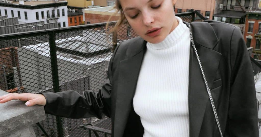 Isabel Díaz Ayuso y sus chaquetas de cuero, la mejor una blazer