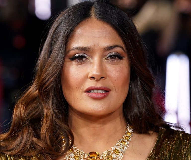 Salma Hayek y su gran cambio de cara