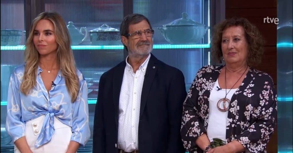 Helena Condis y los padres de Juanma Castaño