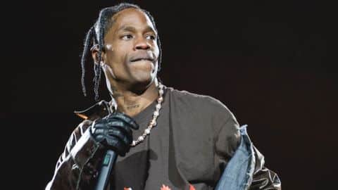 Travis Scott demandado por permanecer impasible mientras sus fans morían