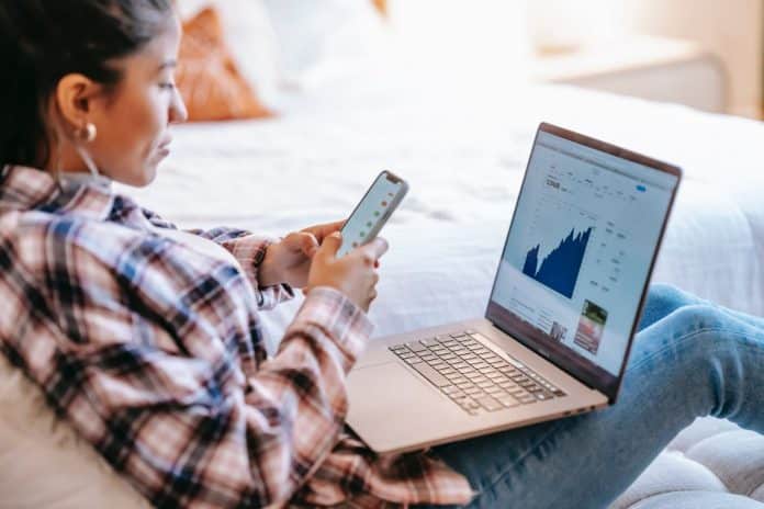 ordenador inversion tendencia finanzas
