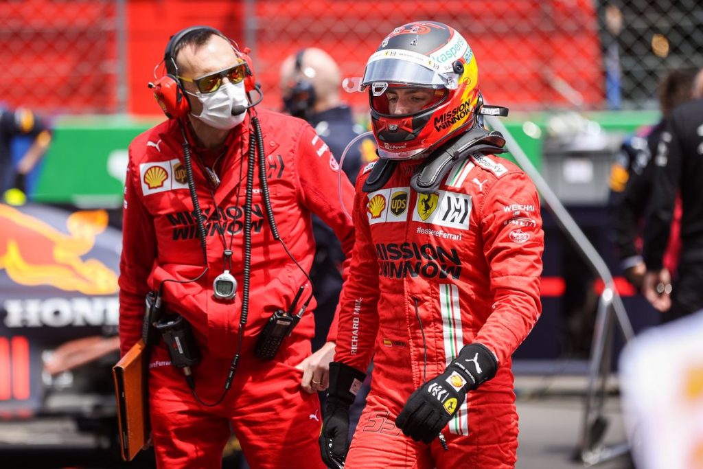 Esta es la discreta influencer que robó el corazón de Carlos Sainz Jr