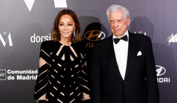 Isabel Preysler y Mario Vargas Llosa - Premios MujerHoy