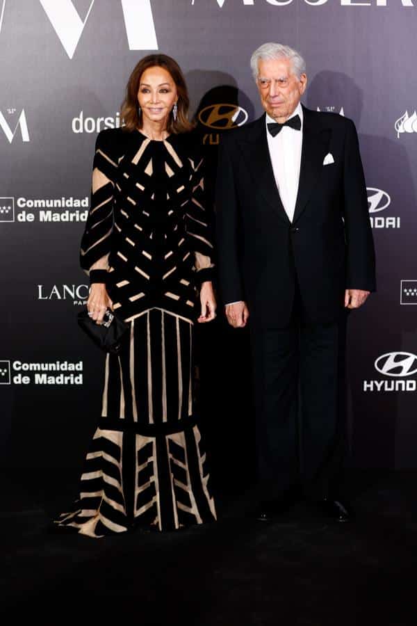 Isabel Preysler y Mario Vargas Llosa - Premios MujerHoy