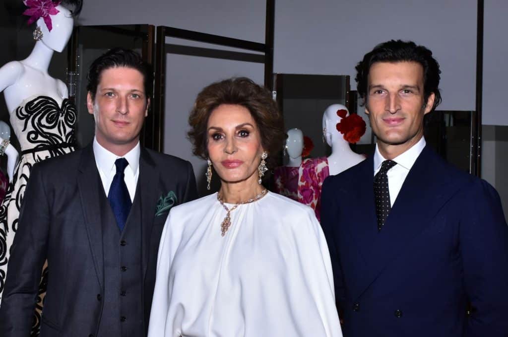 Naty Abascal con sus hijos Rafael y Luis Medina