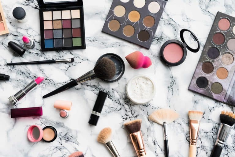 Peligros para tu piel de usar maquillaje ‘low cost’