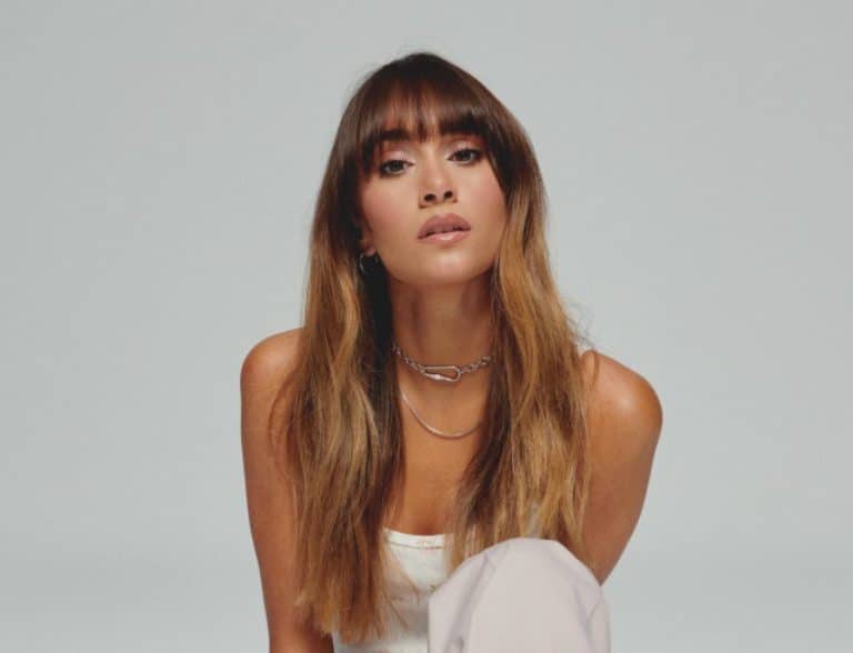 Aitana se retrata en su nueva profesión en las redes sociales