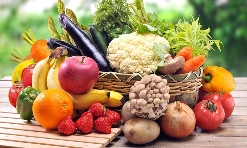 frutas y verduras de temporada Espinacas con bechamel: La receta de Arguiñano para saborear la verdura
