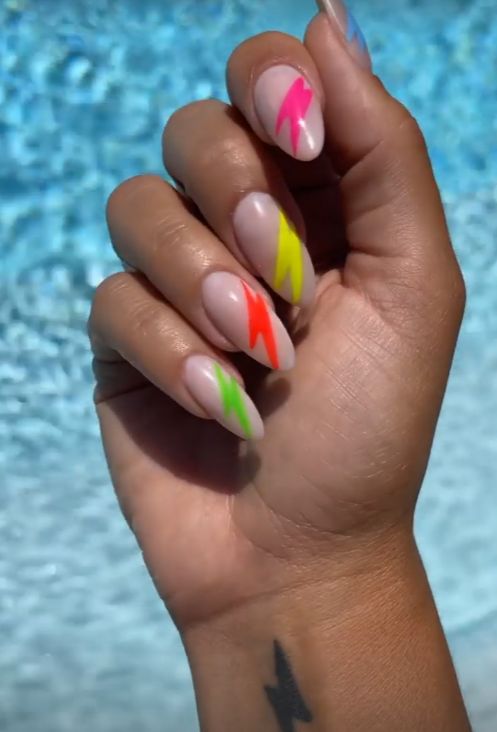 La manicura francesa de Cristina Pedroche para combinar con todo en Navidad