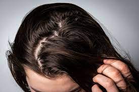 Los errores que solemos cometer cuando nos lavamos el pelo