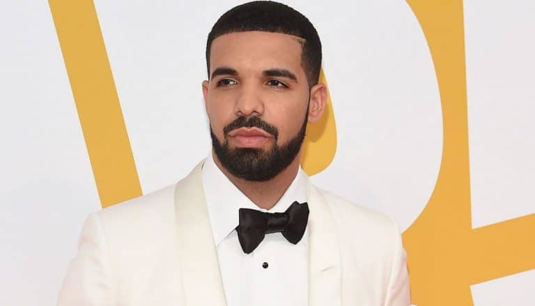Drake podría ser demandado por echar salsa picante en un preservativo