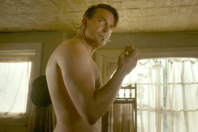 Bradley Cooper desnudo