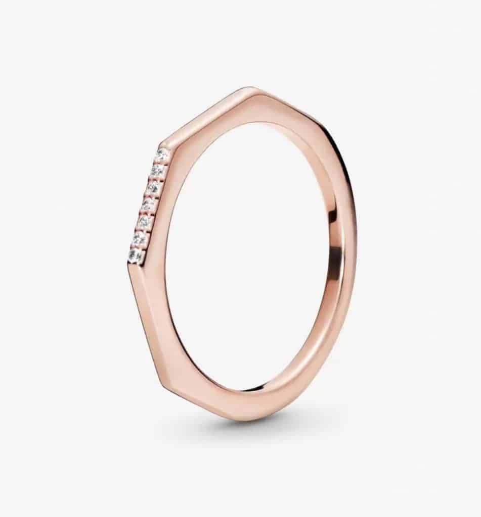 El anillo más elegante de Pandora está rebajado un 60%
