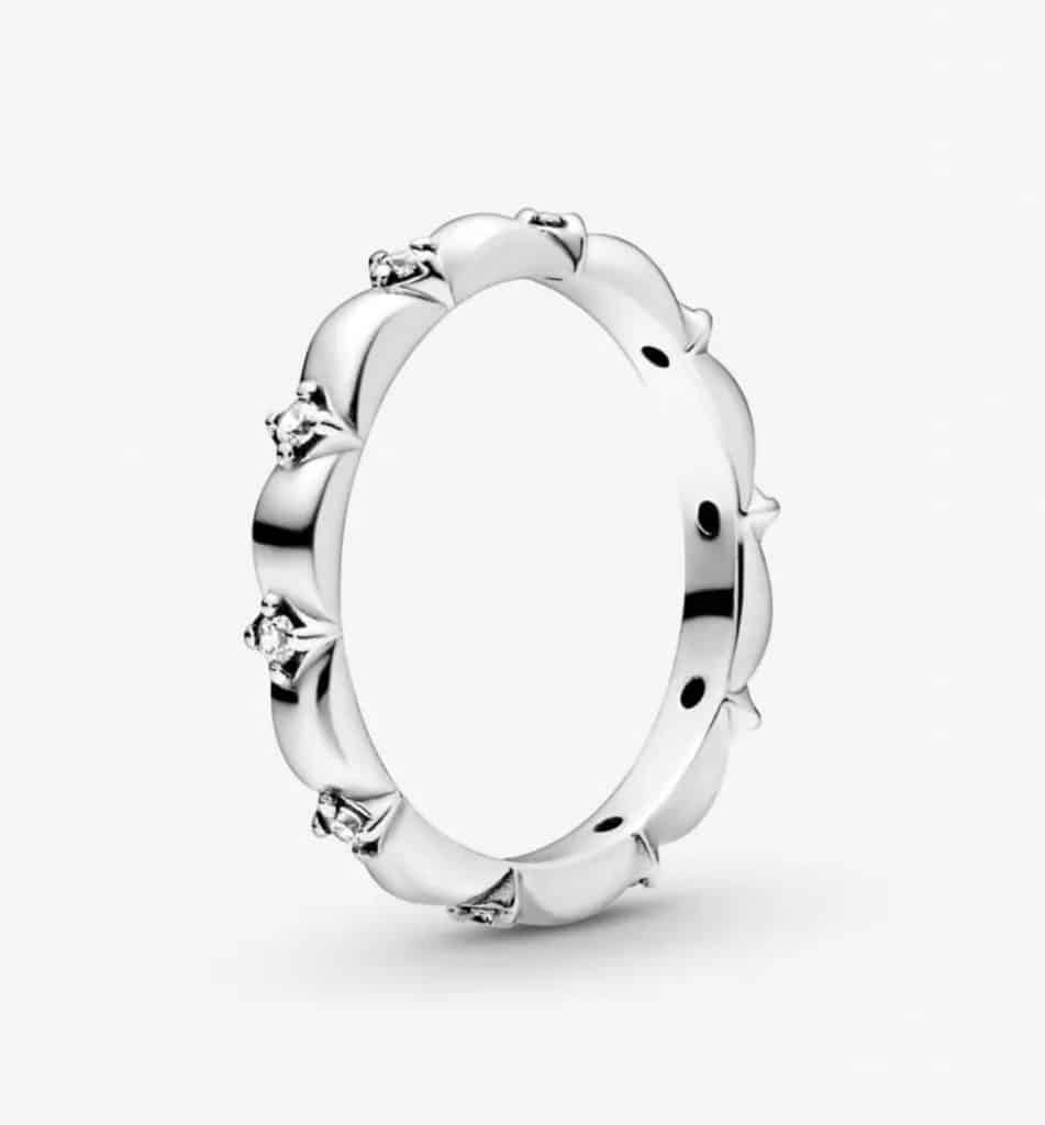 El anillo más elegante de Pandora está rebajado un 60%