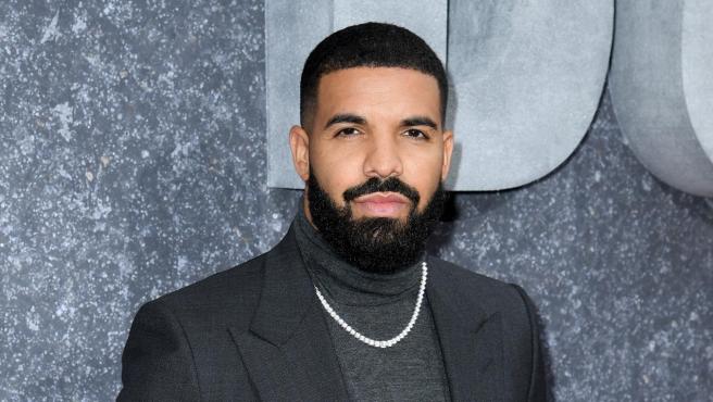 Drake podría ser demandado por echar salsa picante en un preservativo