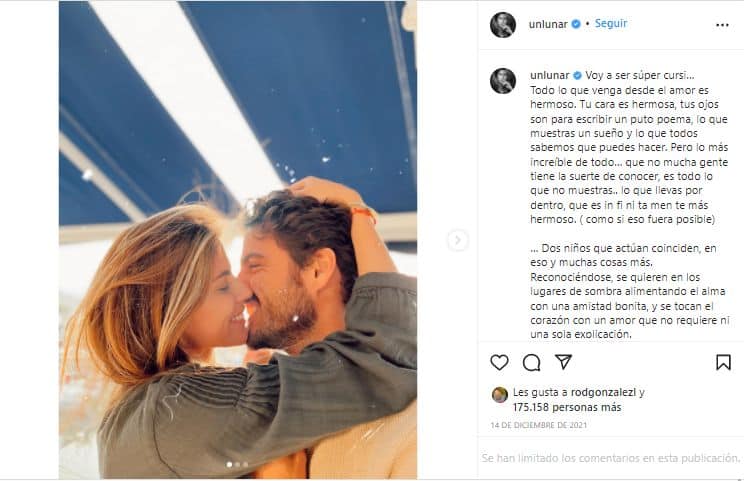 Maxi Iglesias y Stephanie Cayo: de esconderse a posar de lo más enamorados