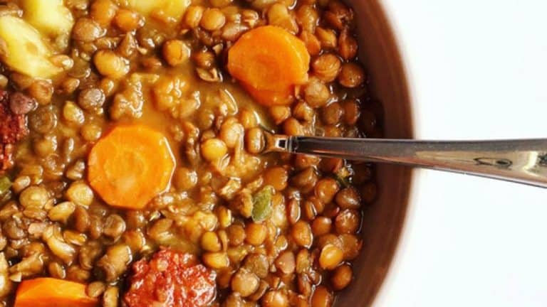 El guiso sano de lentejas que puedes preparar en 30 minutos