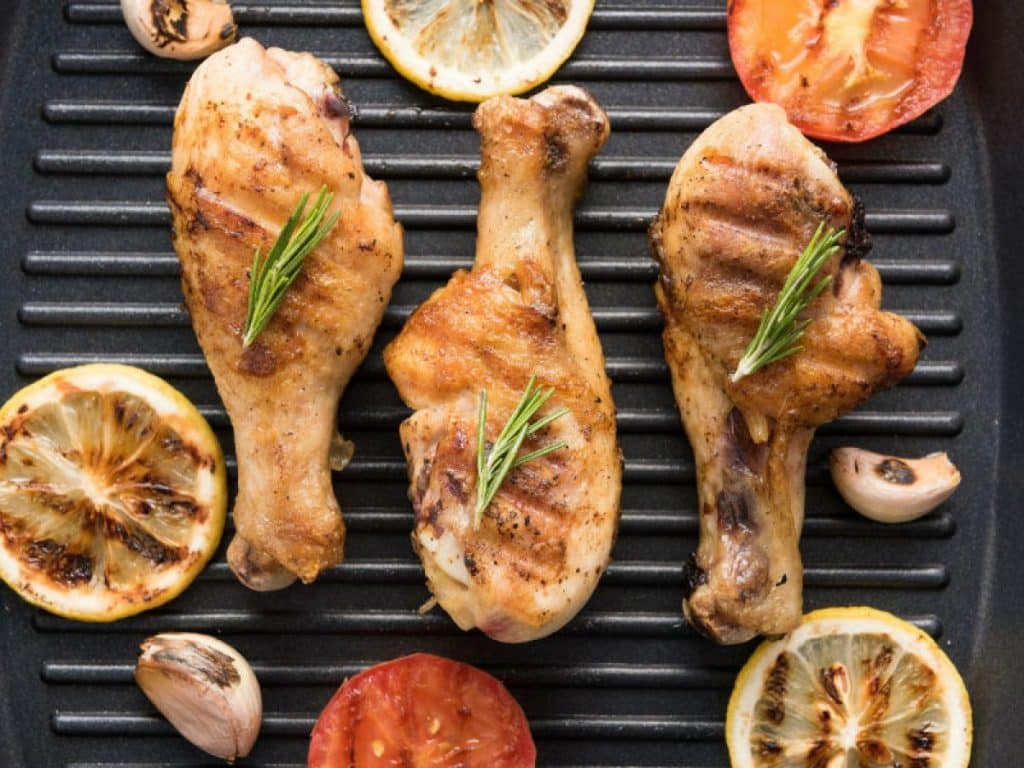Los 7 errores imperdonables al cocinar pollo que debes evitar