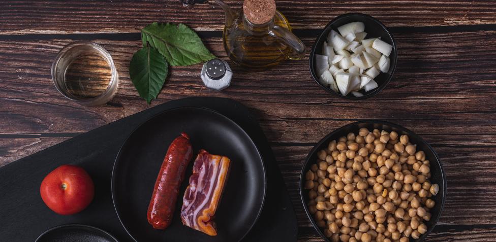 Garbanzos a la riojana: el guiso más sabroso para este invierno