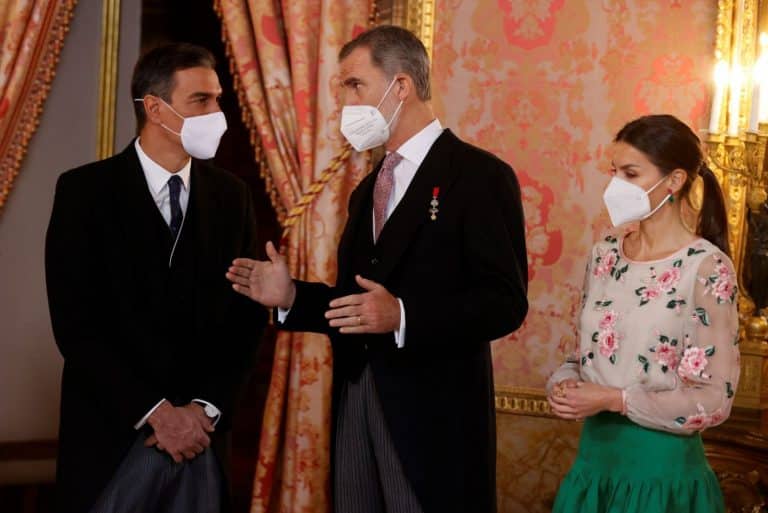 La Reina Letizia desempolva un Valentino de la Reina Sofía