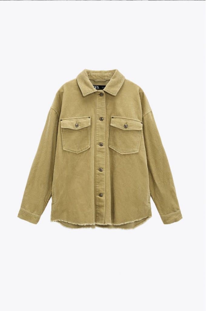 La chaqueta más atractiva de Zara está rebajada a mitad de precio