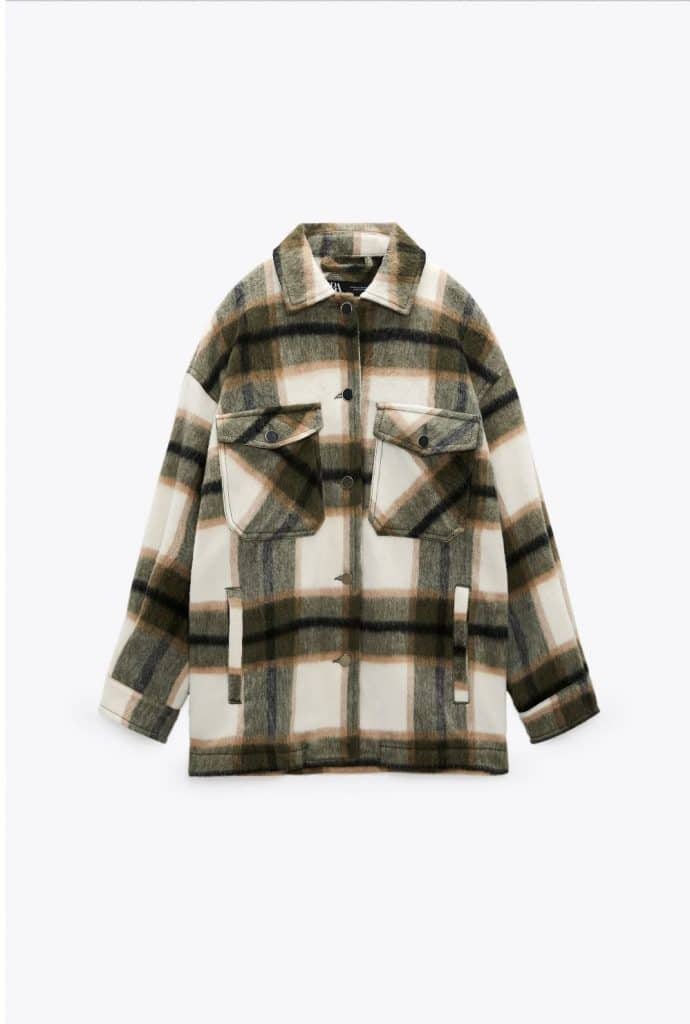 La chaqueta más atractiva de Zara está rebajada a mitad de precio