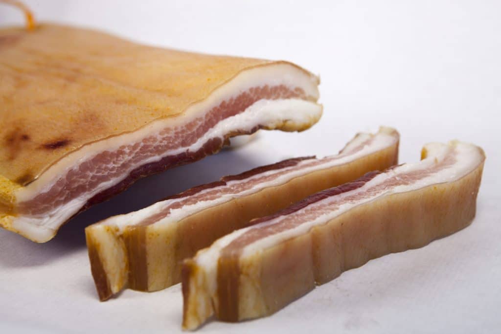 Torreznos: el truco para hacerlos crujientes y sabrosos como en Soria