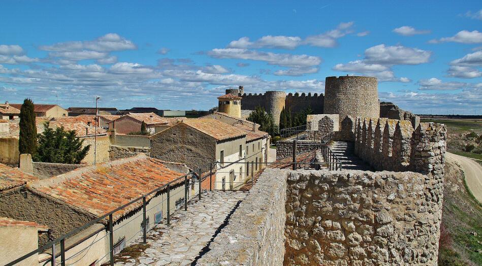 Diez pueblos con grandes murallas para una escapada en invierno
