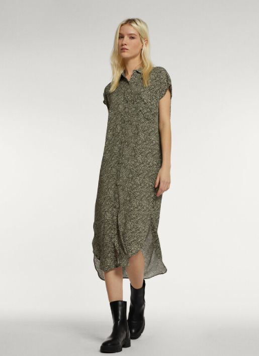 Parfois rebaja a la mitad este vestido estampado: está por 15,99 euros