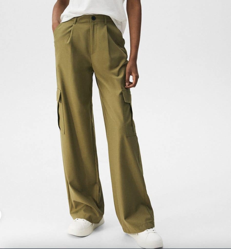 Pull&Bear da la sorpresa con este vestido innovador que roza los 20 euros