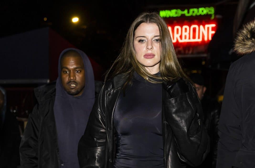 Kanye West y Julia Fox